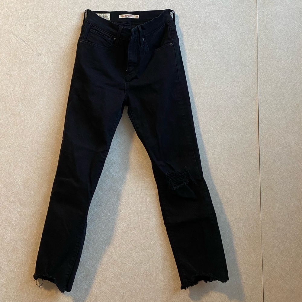 Levi’s high rise straight 24